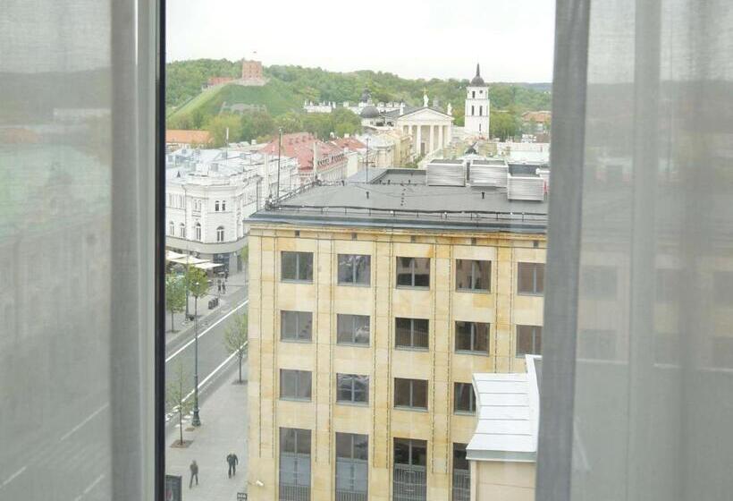 جناح سرير ملكى, Novotel Vilnius Centre