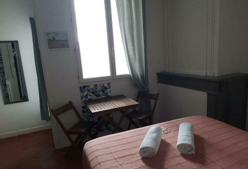 Номер Стандарт, Etape Gimontoise 32 Chambre Tout Confort