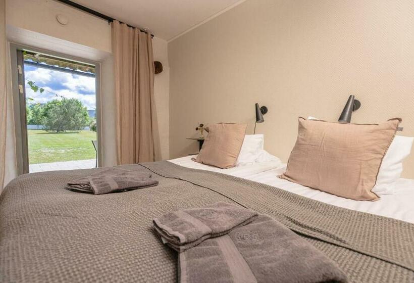 Классический Номер, Gumbalde Resort