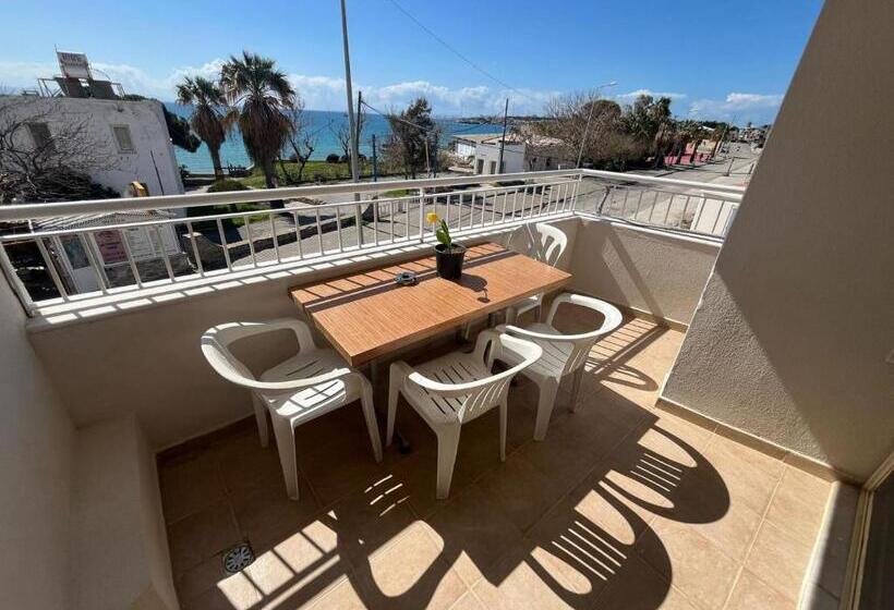 آپارتمان 1 خوابه با بالکن, Holiday Apart 50 Meters To Beach, Sea View Apartments