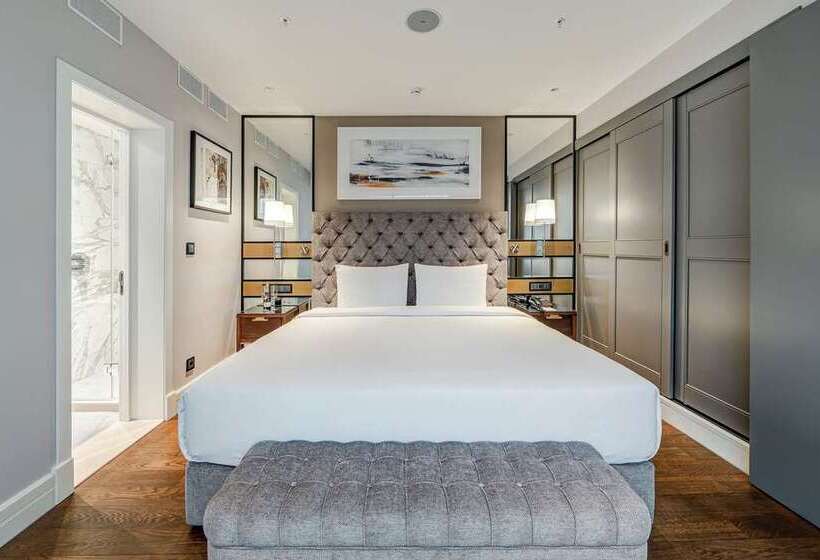 Люкс, Chekhoff Hotel Moscow Curio Collection By Hilton