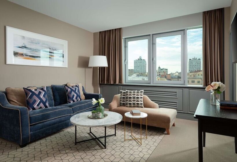 Люкс, Chekhoff Hotel Moscow Curio Collection By Hilton