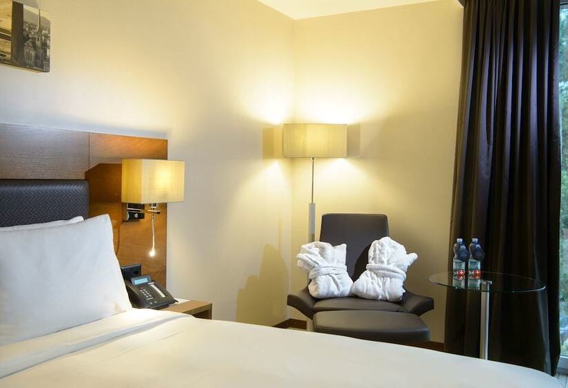 Номер Executive, Hilton Zurich Airport