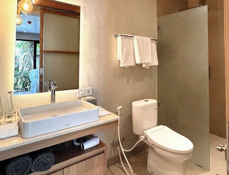 اتاق لوکس با چشم‌انداز دریا, Zin Canggu Resort & Villas