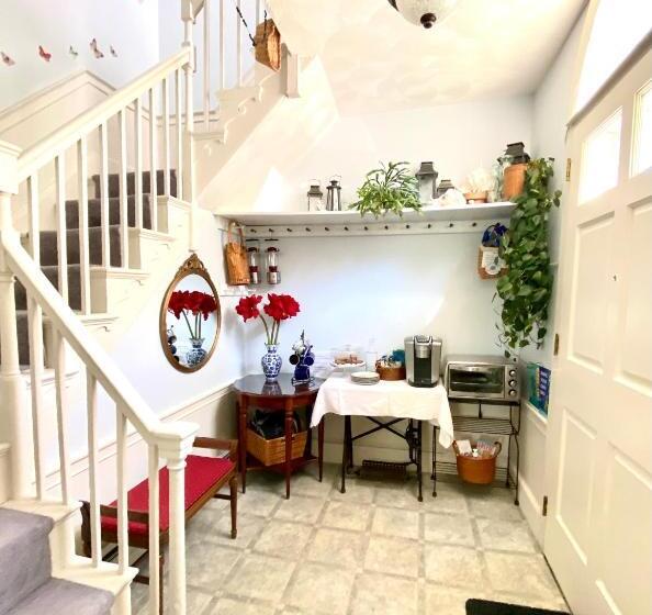Номер Стандарт, Northey Street House