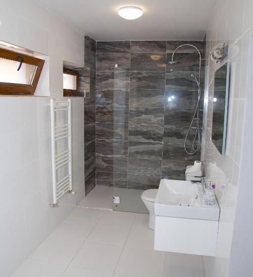 ویلای لوکس 1 خوابه, Cosbuc Residence & Villa