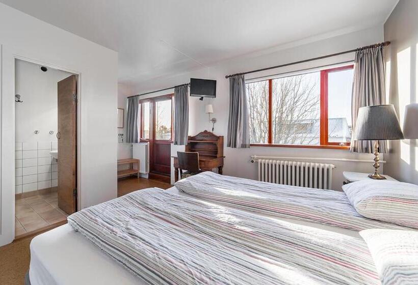 Номер Стандарт, Eric The Red Guesthouse