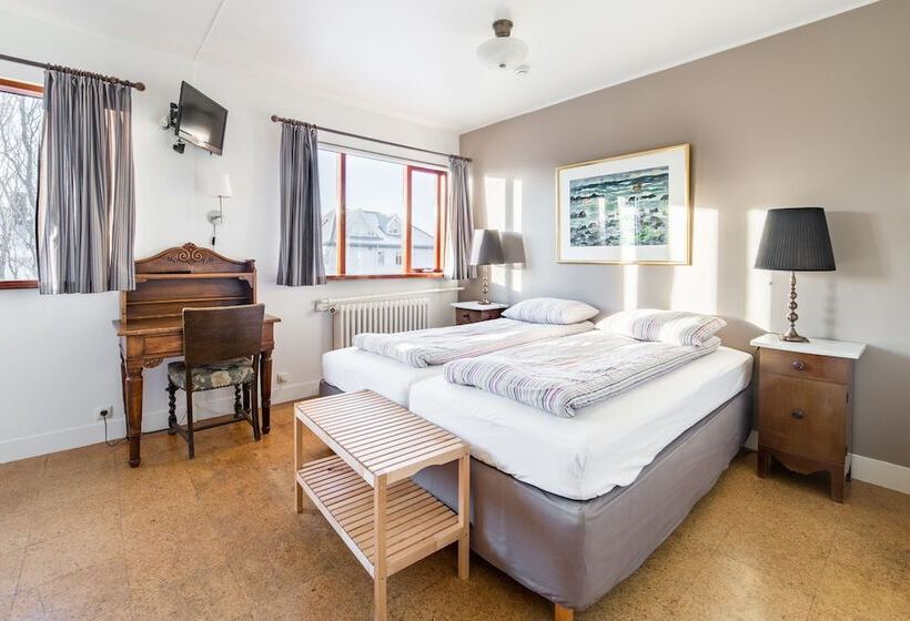 Номер Стандарт, Eric The Red Guesthouse