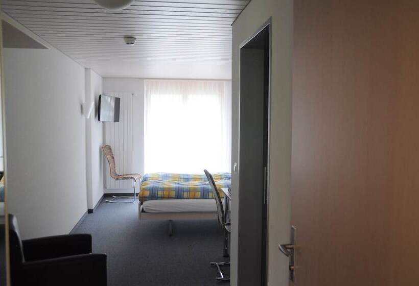 Номер Стандарт с Балконом, Ferien  Und Familienhotel Alpina Adelboden