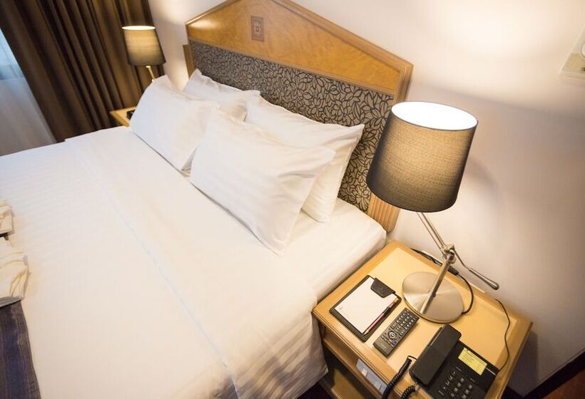 سوییت اجرایی, Grand Tower Inn Rama 6   Sha Extra Plus