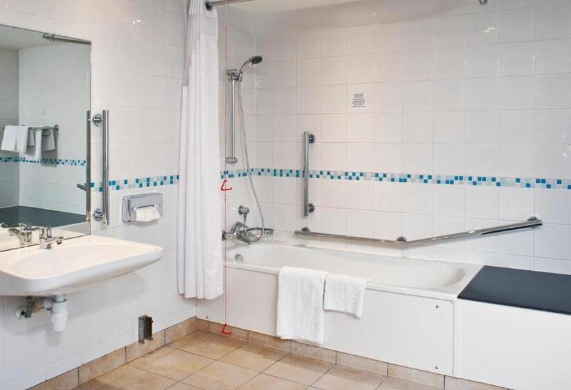 Номер Стандарт Адаптированный для Инвалидов, Holiday Inn Maidstone Sevenoaks, An Ihg