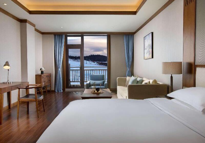 اتاق استاندارد با چشم‌انداز کوهستان, Swissôtel Resort Changbaishan