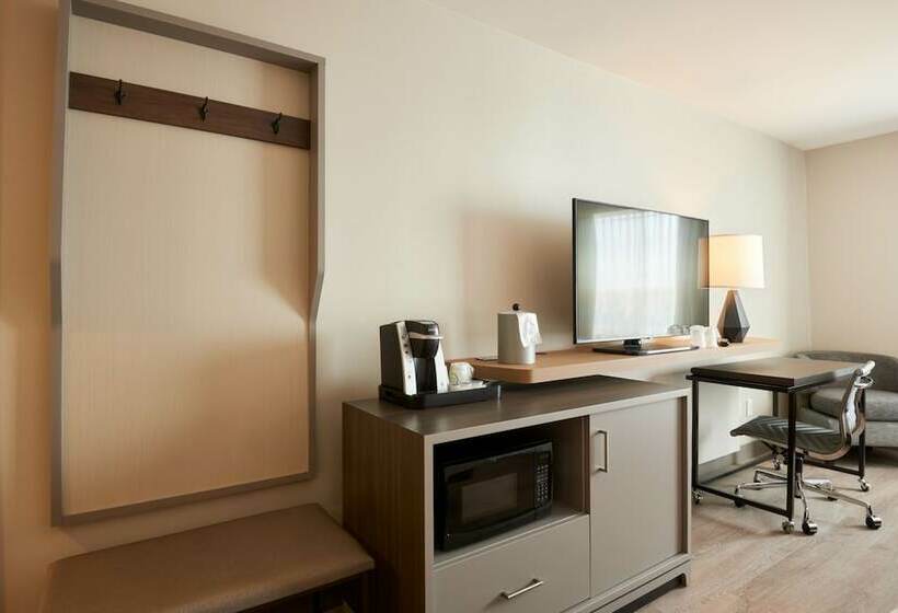 高级客房, Holiday Inn & Suites Ottawa Kanata, An Ihg