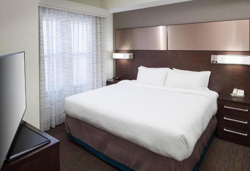 Люкс 2 Спальни, Residence Inn Kansas City Country Club Plaza