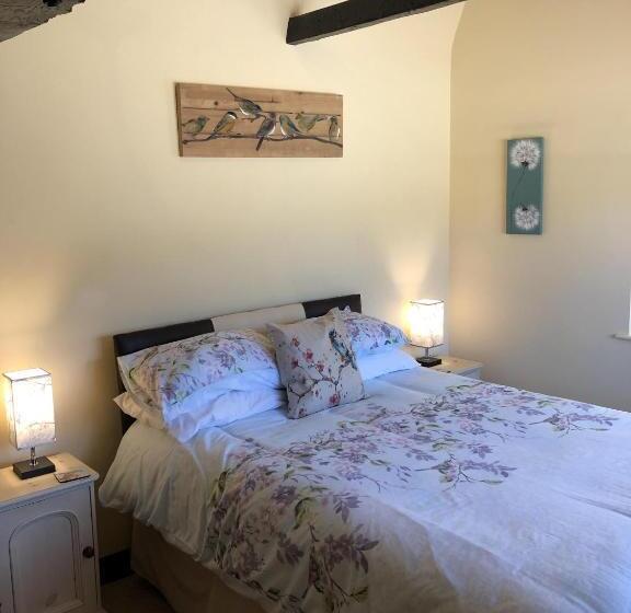 Номер Deluxe, Hunt House Quarters