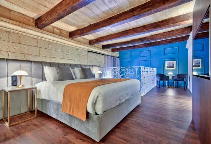 Duplex Suite, 23 Boutique