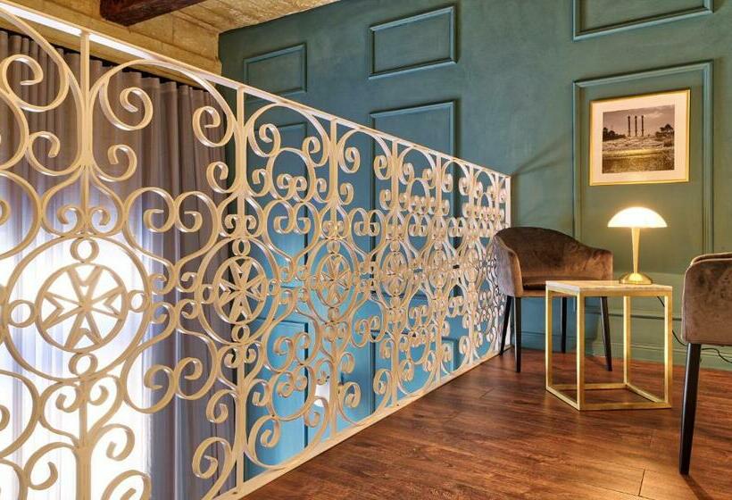 Duplex Suite, 23 Boutique