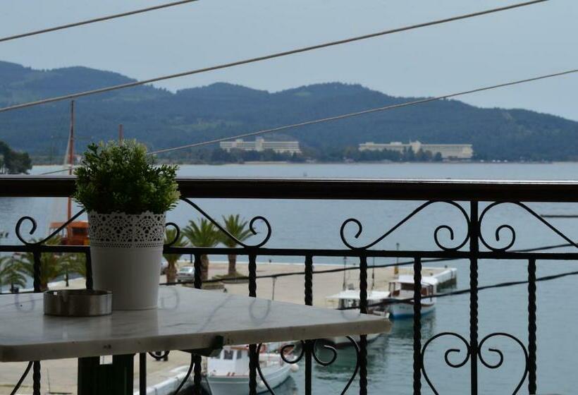 Номер Стандарт Вид на Море, Gyalos Beach Front