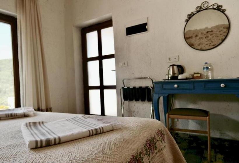 디럭스 룸, Dedehan Retreat Otel