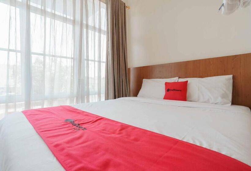 Номер Стандарт, Reddoorz Near Plaza Botania 1 Batam