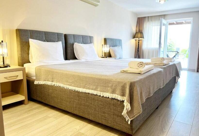 اتاق لوکس با چشم‌انداز دریا, Farrys Boutique Hotel & Beach Club   Yalıkavak