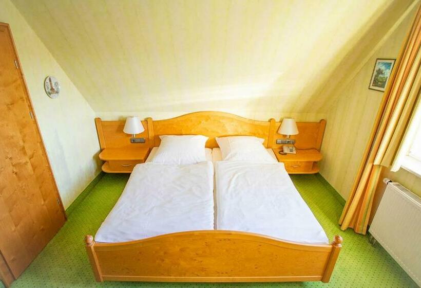 Номер Стандарт, Pension Eschwege