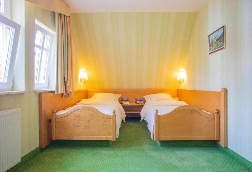 Номер Стандарт, Pension Eschwege
