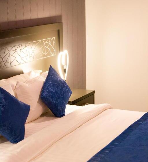 Family Suite, Rosefield