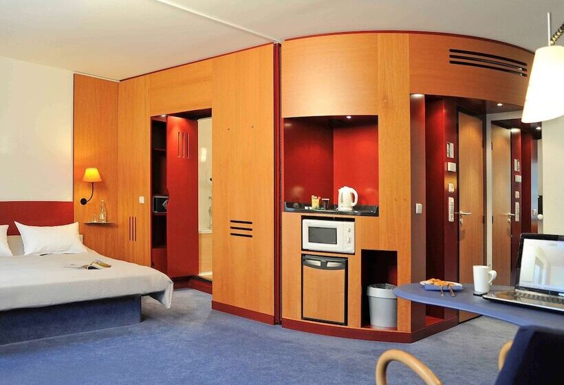 Люкс, Novotel Suites München Parkstadt Schwabing