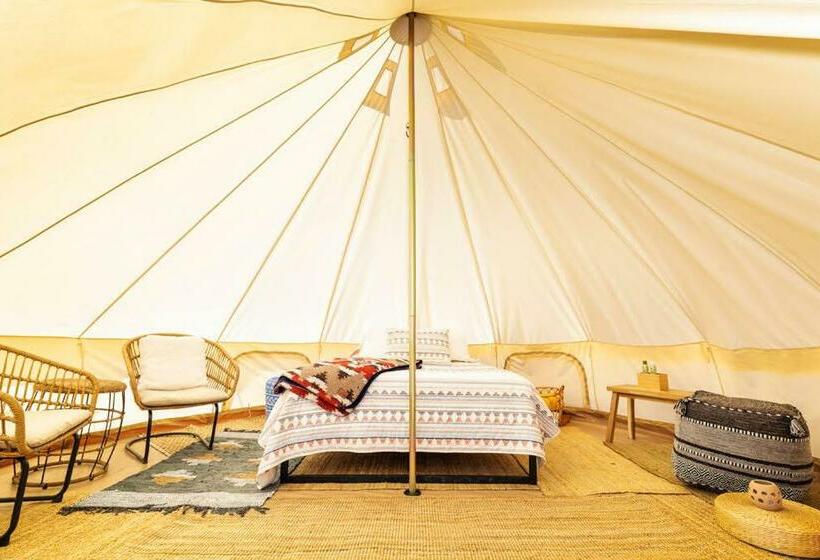 Standard Tent, The Castle House Estate