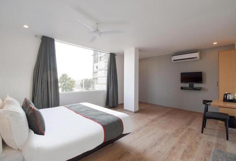 Трехместный Номер Классика, Super Townhouse Tonk Road Near Gandhi Nagar Railway Station Formerly Hotel Jaiman