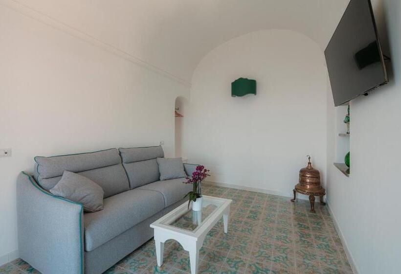 Номер Deluxe Вид на Море, Villa Nettuno