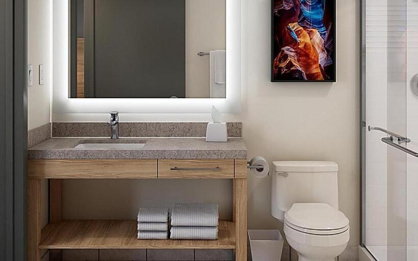 اتاق استاندارد یک نفره, Candlewood Suites Stafford
