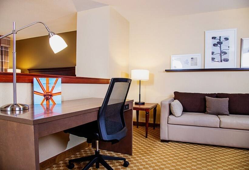 Люкс с гидромассажем, Country Inn & Suites By Radisson, Milwaukee West Brookfield , Wi
