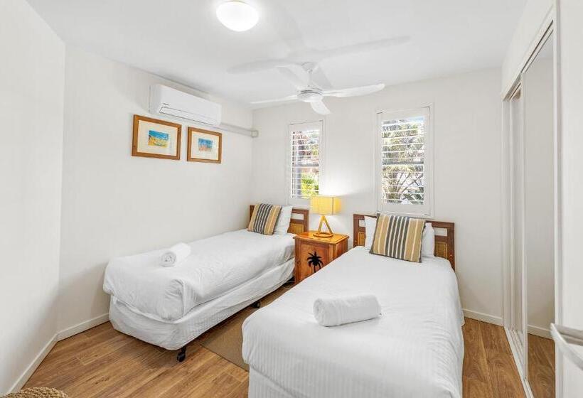 Апартаменты 3 Спальни Вид на Море, The Cove Yamba