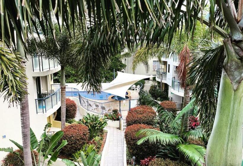 Апартаменты 2 Спальни Вид на Море, The Cove Yamba