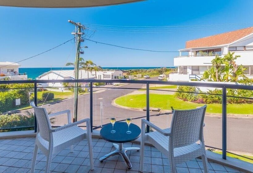 Номер Стандарт Вид на Море, The Cove Yamba