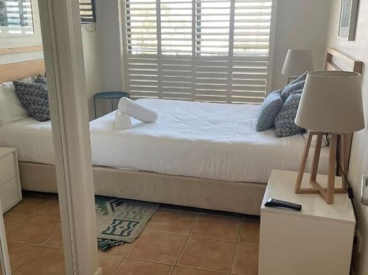Апартаменты 3 Спальни Вид на Море, The Cove Yamba