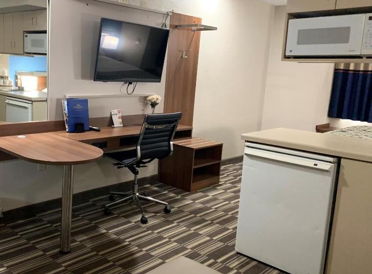 Студия Стандарт, Microtel Inn & Suites By Wyndham Fond Du Lac