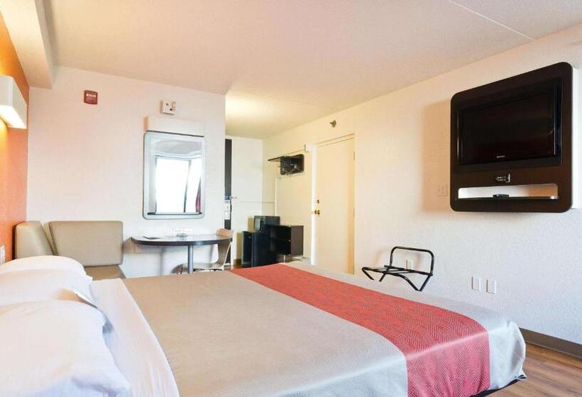 장애인을 위한 킹사이즈 침대 스탠다드 룸, Motel 6springfield, Dc  Washington Southwest