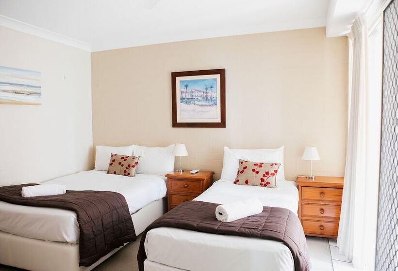 Апартаменты 3 Спальни Вид на Море, Osprey Apartments