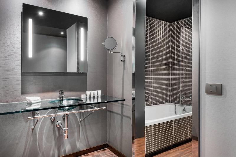 带大床的标准间, Ac Hotel Torino By Marriott