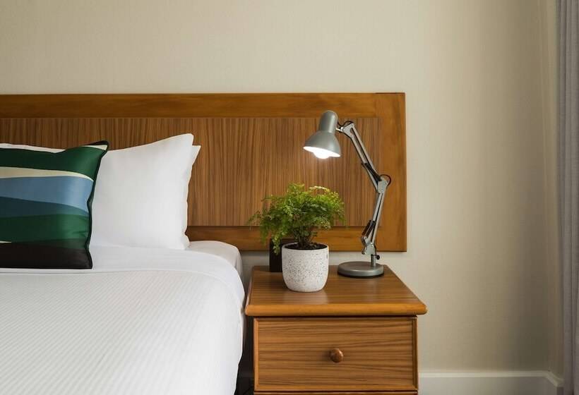 レイクビュースタンダードルーム, Rydges Lakeland Resort Queenstown