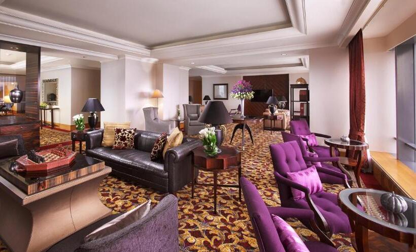 Номер Клуб Кровать Кинг, The Ritzcarlton Jakarta, Mega Kuningan