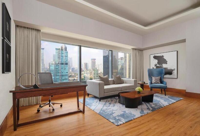 Люкс Клуб, The Ritzcarlton Jakarta, Mega Kuningan