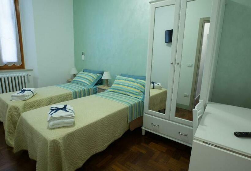 Номер Стандарт, Marlin B&b