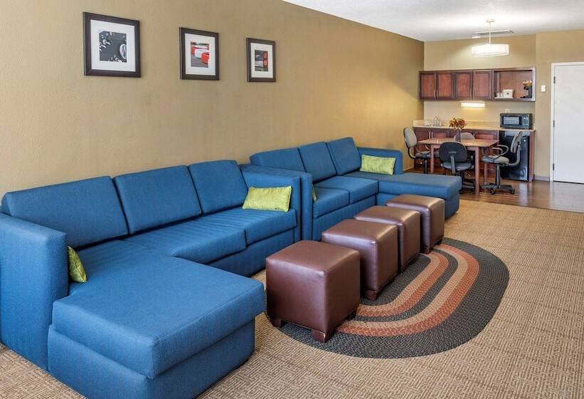 Люкс, Comfort Inn & Suites