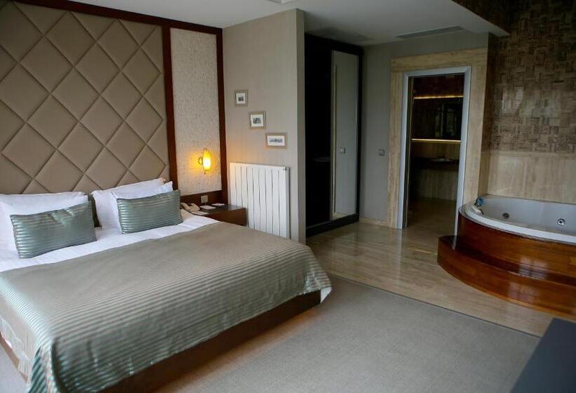 سوئیت با تخت بزرگ, Grand Hotel Gulsoy Old City