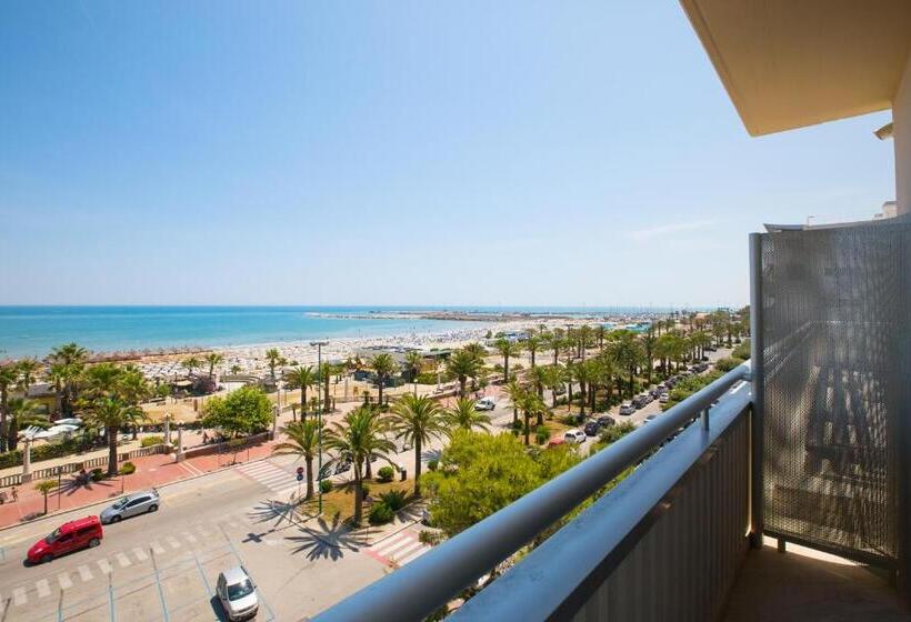 Номер Deluxe Кровать Куин, Europa Beach Village