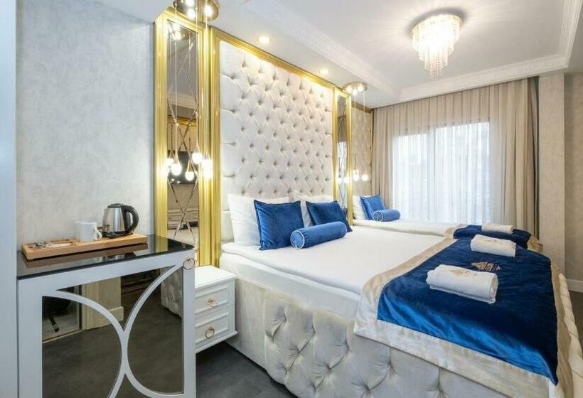 Camera Familiare, Leslion Luxury